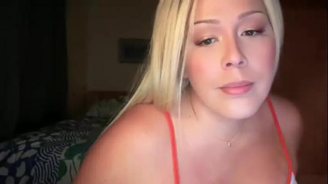 Image 2 of lizpurrxxx Stream on Chaturbate on 1 month ago
