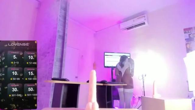 Image 10 of lizsmiith1 Stream on Chaturbate on 16 months ago