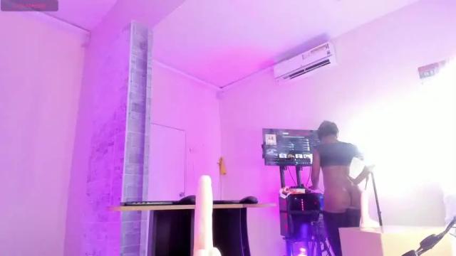 Image 8 of lizsmiith1 Stream on Chaturbate on 15 months ago