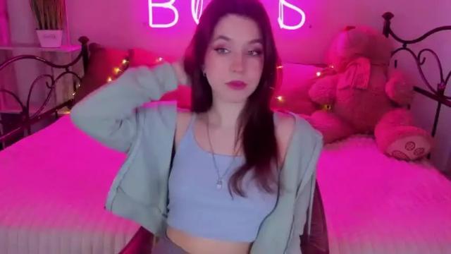 Image 3 of lizybee Stream on Chaturbate on 18 months ago