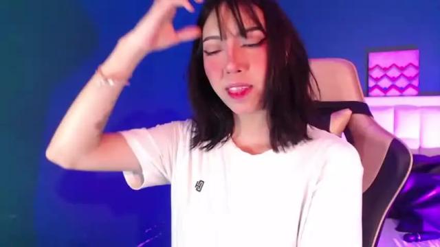 Image 3 of lizymiller Stream on Chaturbate on 21 months ago