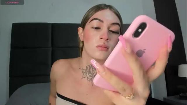 Image 2 of lizz_luna Stream on Chaturbate on 14 days ago