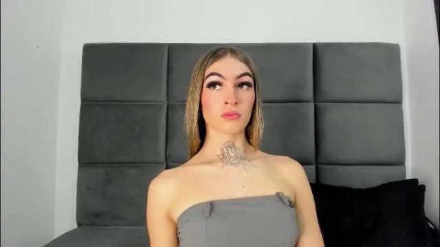 Image 3 of lizz_luna Stream on Chaturbate on 3 months ago