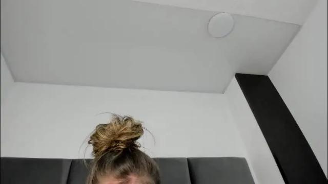 Thumbnail 1, lizz_luna's Stream at Chaturbate, 1 month ago