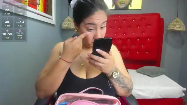 Image 3 of lizzaxs Stream on Chaturbate on 26 days ago