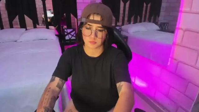 Image 6 of lizzcollinss Stream on Chaturbate on 16 months ago