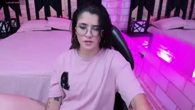 Image 11 of lizzcollinss Stream on Chaturbate on 16 months ago