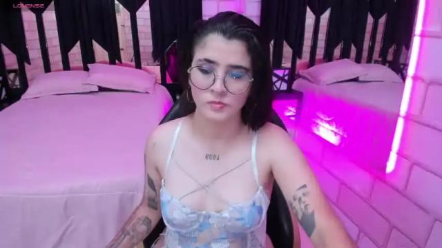 Image 3 of lizzcollinss Stream on Chaturbate on 16 months ago
