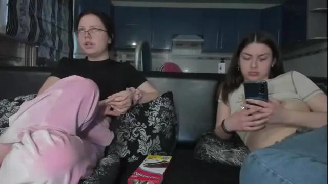 Image 10 of lizzi_muur Stream on Chaturbate on 1 month ago
