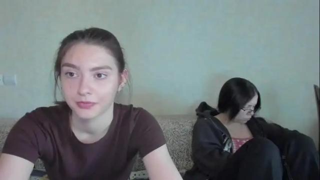 Image 2 of lizzi_muur Stream on Chaturbate on 1 month ago