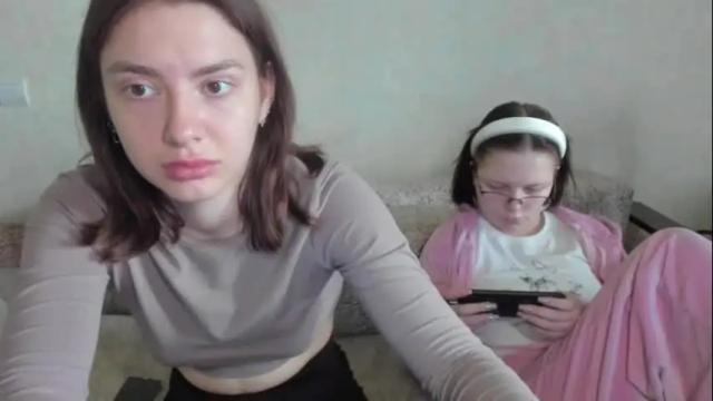 Image 3 of lizzi_muur Stream on Chaturbate on 11 days ago