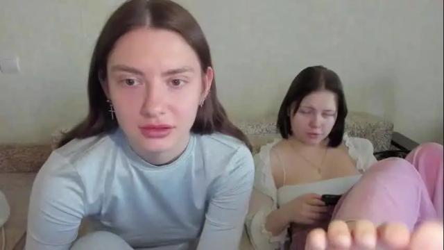 Image 2 of lizzi_muur Stream on Chaturbate on 13 days ago