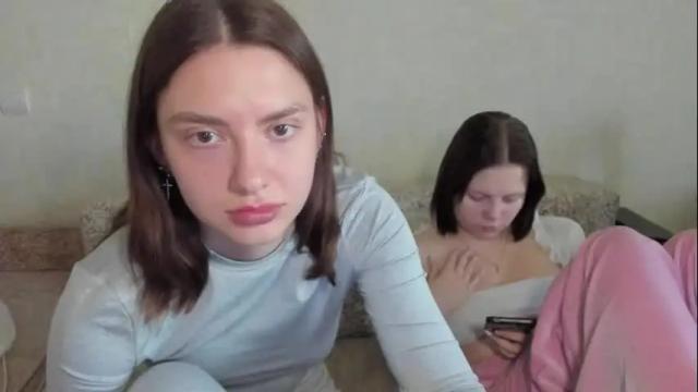 Image 3 of lizzi_muur Stream on Chaturbate on 13 days ago