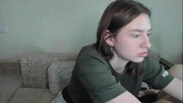 Image 2 of lizzi_muur Stream on Chaturbate on 7 days ago