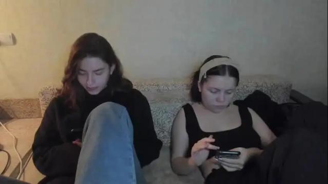 Image 4 of lizzi_muur Stream on Chaturbate on 4 months ago