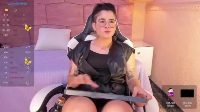 Image 10 of lizzie_collinss Stream on Chaturbate on 13 months ago