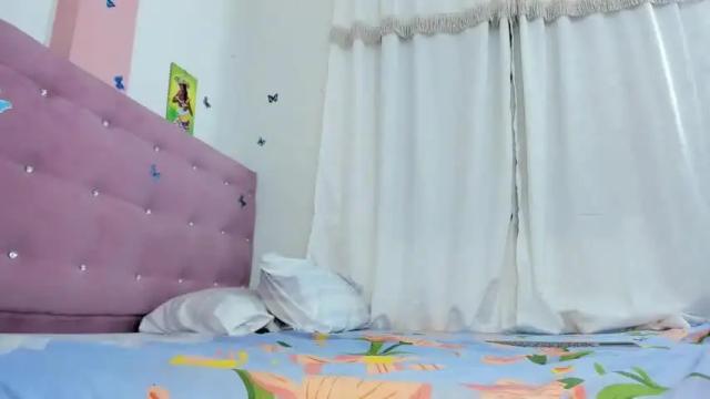 Image 10 of lizzieclark_1 Stream on Chaturbate on 16 months ago