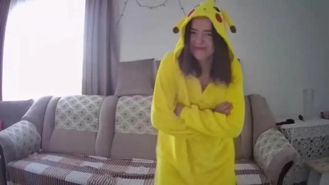 Image 10 of lizzielaangelx Stream on Chaturbate on 14 months ago