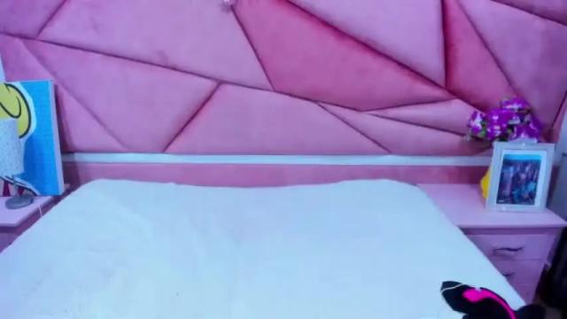 Image 7 of lizzyandany Stream on Chaturbate on 25 months ago