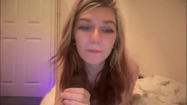 Image 11 of lizzyylovesick Stream on Chaturbate on 2 months ago