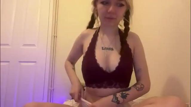 Image 12 of lizzyylovesick Stream on Chaturbate on 2 months ago