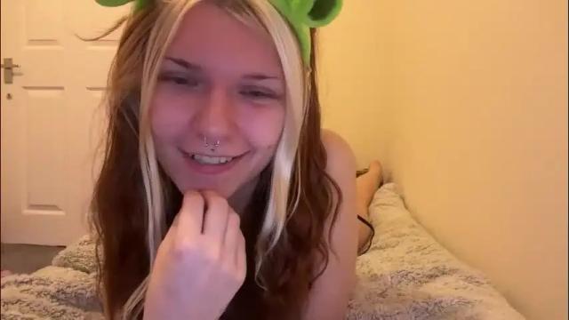 Thumbnail 3, lizzyylovesick's Stream at Chaturbate, 2 months ago