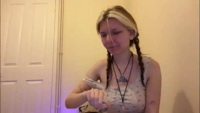 Thumbnail 3, lizzyylovesick's Stream at Chaturbate, 1 month ago