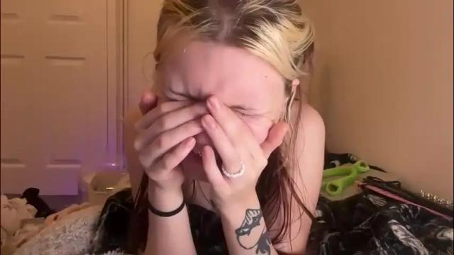 Image 8 of lizzyylovesick Stream on Chaturbate on 1 month ago