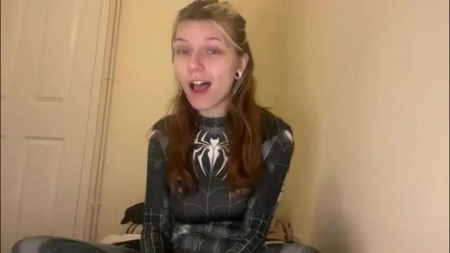 Image 3 of lizzyylovesick Stream on Chaturbate on 1 month ago