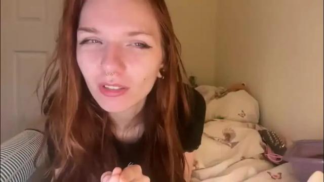 Image 11 of lizzyylovesick Stream on Chaturbate on 2 days ago