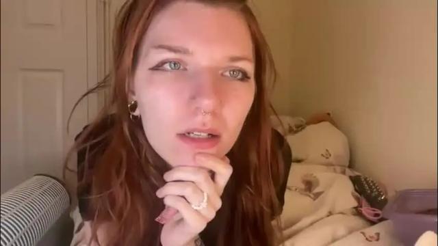 Image 12 of lizzyylovesick Stream on Chaturbate on 2 days ago