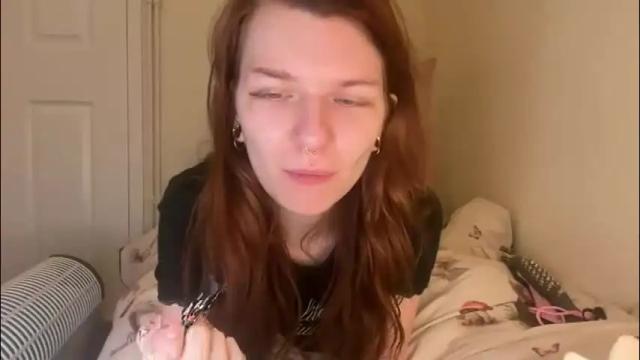 Image 4 of lizzyylovesick Stream on Chaturbate on 2 days ago