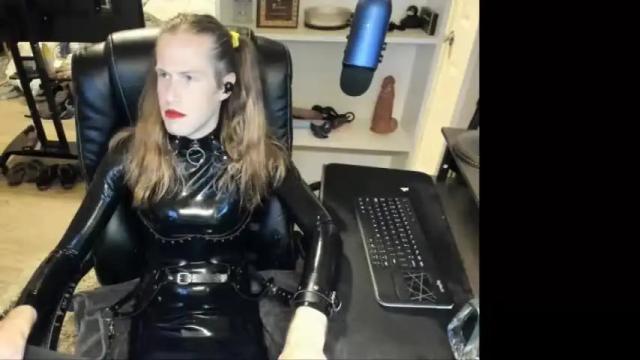 Image 10 of llamadrama5071 Stream on Chaturbate on 1 month ago