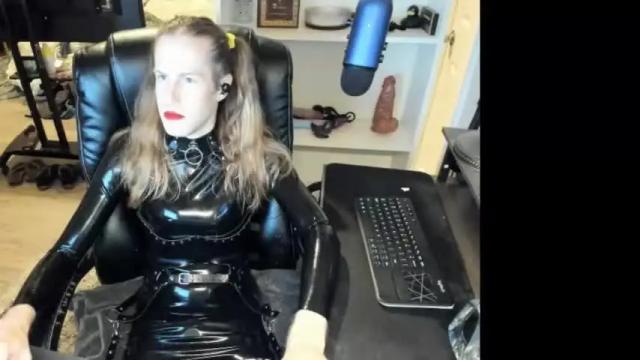 Image 12 of llamadrama5071 Stream on Chaturbate on 1 month ago