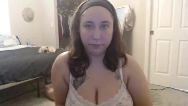 Image 6 of llena_de_lechee Stream on Chaturbate on 4 months ago