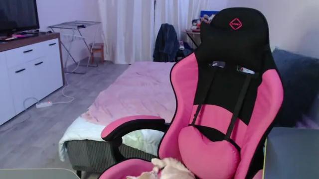 Image 12 of llevella Stream on Chaturbate on 16 months ago