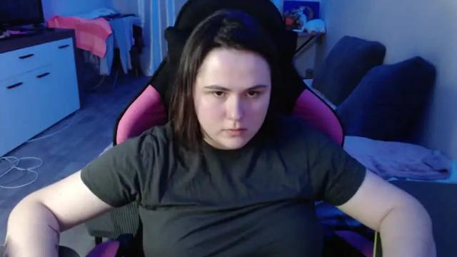 Image 2 of llevella Stream on Chaturbate on 16 months ago