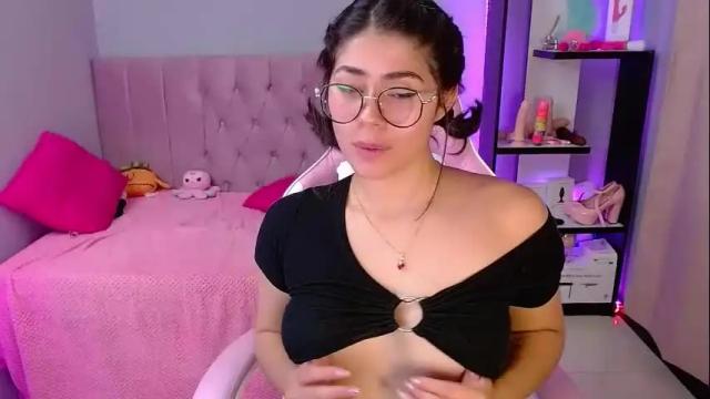 Image 7 of loaluxury Stream on Chaturbate on 1 month ago