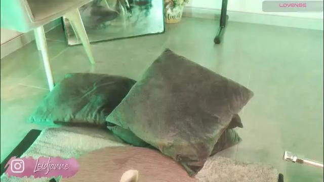 Image 11 of loiijanne Stream on Chaturbate on 7 days ago