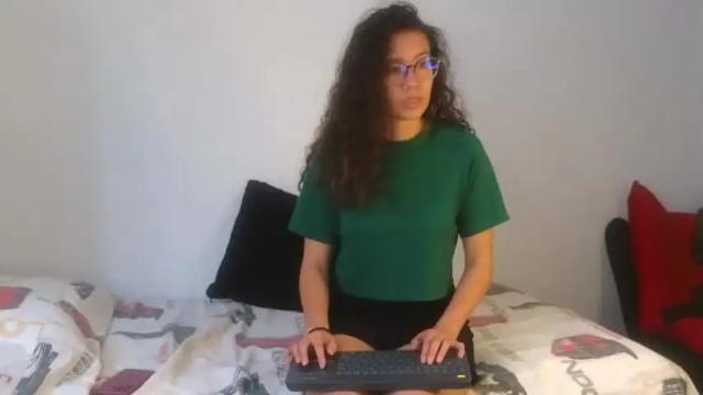 Image 4 of lois_kanee Stream on Chaturbate on 22 months ago