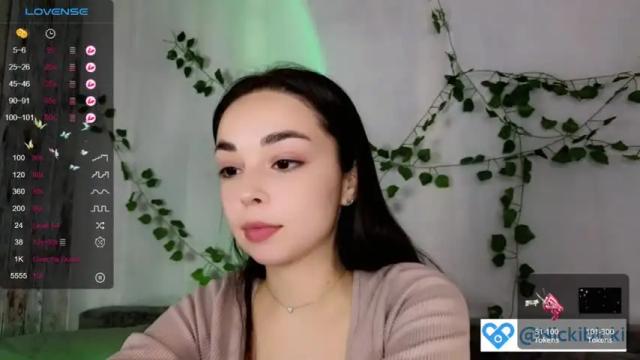 Image 6 of lol_moore Stream on Chaturbate on 19 months ago
