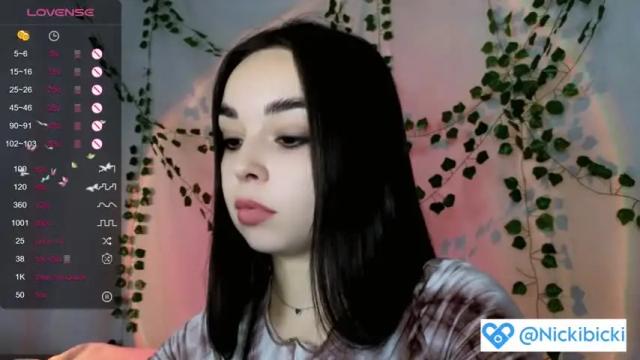 Image 11 of lol_moore Stream on Chaturbate on 18 months ago
