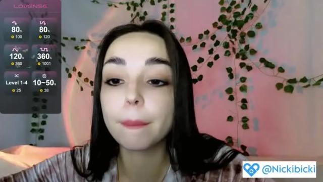 Image 4 of lol_moore Stream on Chaturbate on 18 months ago