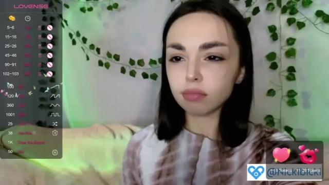 Image 2 of lol_moore Stream on Chaturbate on 18 months ago