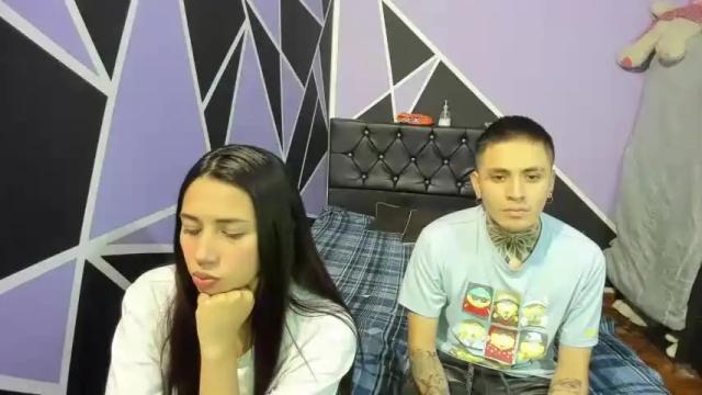 Image 12 of lola_and_bugs_ Stream on Chaturbate on 16 months ago