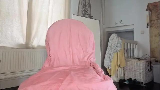 Image 11 of lola_belgium Stream on Chaturbate on 2 months ago