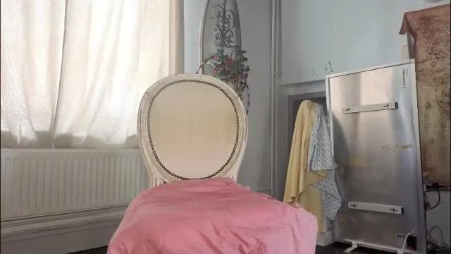 Image 11 of lola_belgium Stream on Chaturbate on 1 month ago