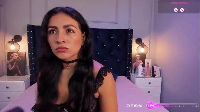 Image 4 of lola_davies Stream on Chaturbate on 1 month ago