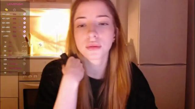 Image 4 of lola_dinky Stream on Chaturbate on 2 months ago