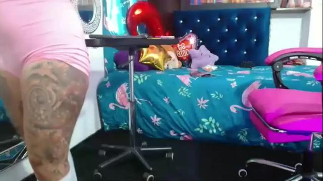 Image 4 of lola_fiery Stream on Chaturbate on 2 months ago